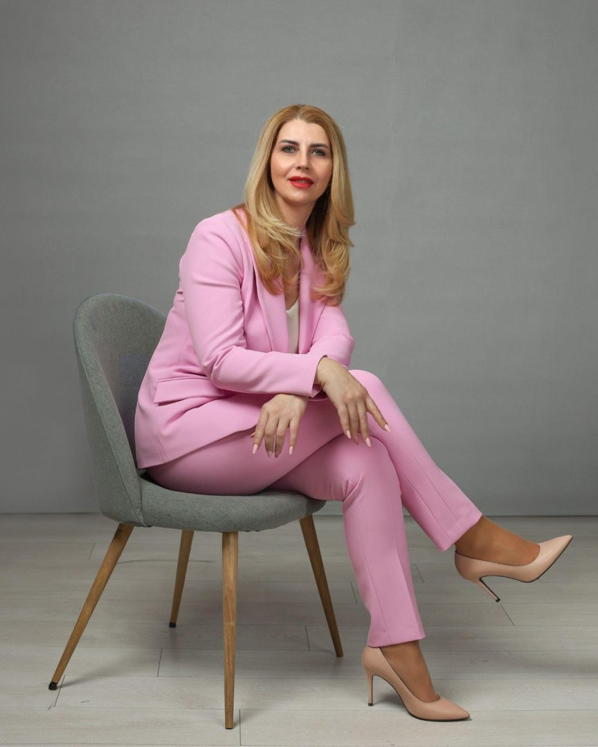 Ce trebuie să știi înainte să aplici pentru un credit. Elena Giovagnoli, CEO Loyality Credit Solutions x partner The Money Advisor, pentru decizii corecte
